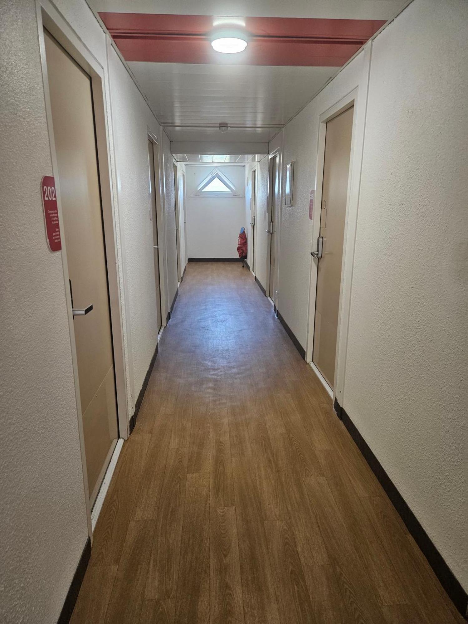 Hotel Class'Eco Каркассонн Екстер'єр фото